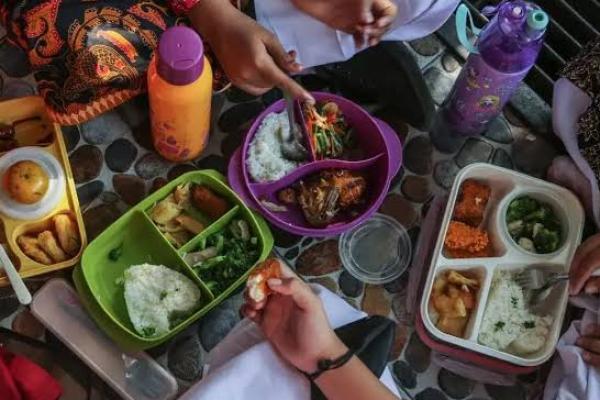 Program Makan Bergizi Gratis (MBG) membutuhkan data berdasarkan kelompok umur. (foto:ilustrasi makan bergizi/RRI) 