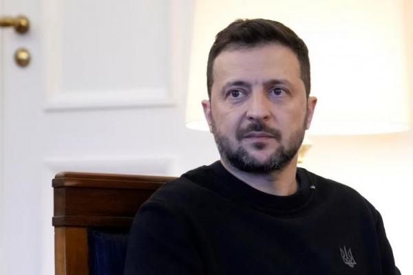 Zelenskiy Klaim AS Siapkan Paket Bantuan untuk Biayai Produksi Pesawat Nirawak Ukraina