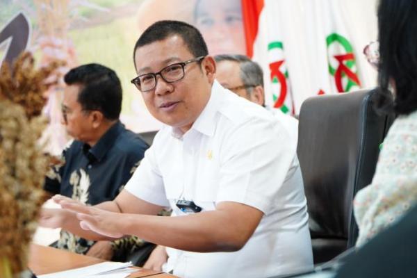 Kepala Badan Pangan Nasional/National Food Agency (NFA)  Arief Prasetyo Adi dalam diskusi bertajuk pembicara kunci dalam diskusi bertajuk Sorgum: Sumber Pertumbuhan Baru Untuk Ketahanan Pangan yang diadakan Wanita Tani HKTI (Himpunan Kerukunan Tani Indonesia) di Jakarta, Rabu (16/10/2024).(foto:NFA) 