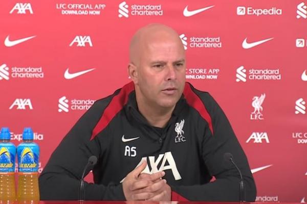 Arne Slot Ingatkan Liverpool untuk Tidak Terlena