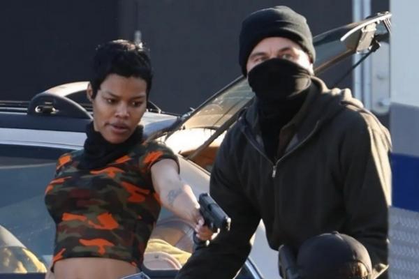 Teyana Taylor dan Leonardo DiCaprio dalam film `The Battle of Baktan Cross`. (FOTO: BACKGRID) 