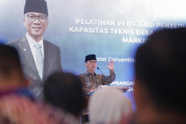 Menteri Desa dan Pembangunan Daerah Tertinggal (Mendes PDT) Yandri Susanto dalam pembukaan acara Pelatihan Tim Verifikasi P2KTD (Foto: Humas Kemendes) 