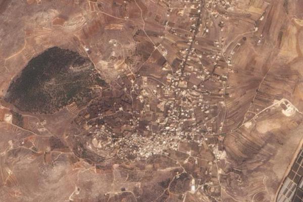 Citra satelit menunjukkan Yaroun sebelum kehancuran, di Lebanon 24 Oktober 2023. Planet Labs Inc via REUTERS 