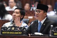 Menteri Desa dan Pembangunan Daerah Tertinggal (Mendes PDT) Yandri Susanto menghadiri Rapat Kerja dengam Komisi V DPR di Kompleks Parlemen, Senayan, Selasa (Foto: Humas Kemendes PDT)