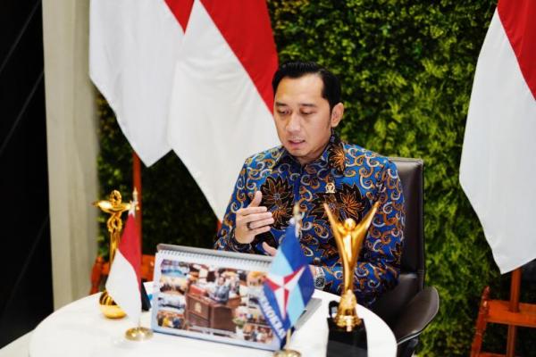 Wakil Ketua MPR RI, Edhie Baskoro Yudhoyono alias Ibas menjadi narasumber dalam webinar bersama Kongres Wanita Indonesia (Foto: Humas MPR) 