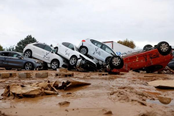 Korban Banjir Mencapai 214 Orang, Spanyol Gelar Operasi Pemulihan Bencana Terbesar