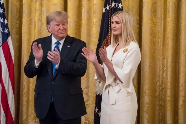 Ivanka Trump, Caitlyn Jenner, dan Elon Musk Hadiri Pesta Malam Pemilihan Presiden AS di Tempat Donald Trump Mar-a-Lago. (FOTO: GETTY IMAGE) 