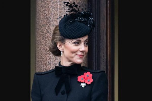 Penampilan Kate Middleton di Festival of Remembrance Sabtu (9/11/2024). (FOTO: GETTY IMAGE) 