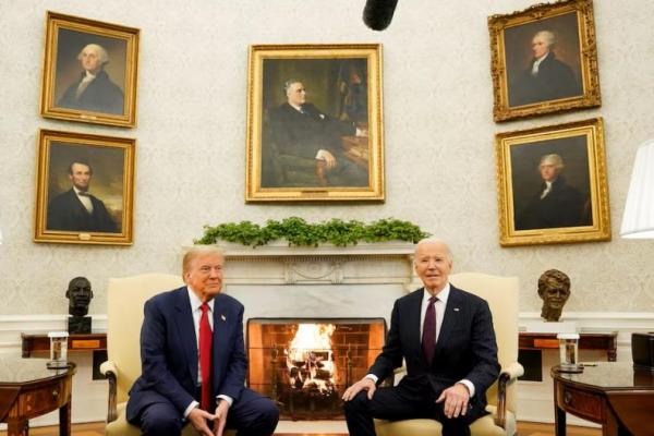 AS Presiden Joe Biden bertemu dengan Presiden terpilih Donald Trump di Ruang Oval Gedung Putih di Washington, AS, 13 November 2024. REUTERS 