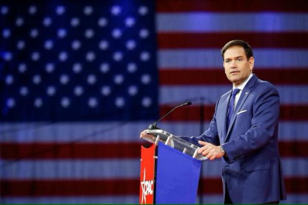 Senator Republik Marco Rubio memberikan pidato di Conservative Political Action Conference di Orlando, Florida, AS, 25 Februari 2022. REUTERS 