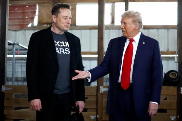 Hubungan Dekat Donald Trump dengan Elon Musk Membuat Lingkaran Terdekat Merasa Dikucilkan. (FOTO: GETTY IMAGE) 