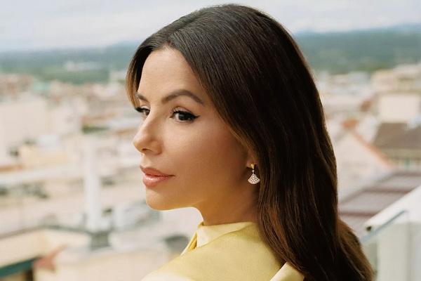 Eva Longoria Bantah Pindah ke Luar Negeri Gara-gara Donald Trump Menang Pilpres AS. (FOTO: MARIE CLAIRE) 