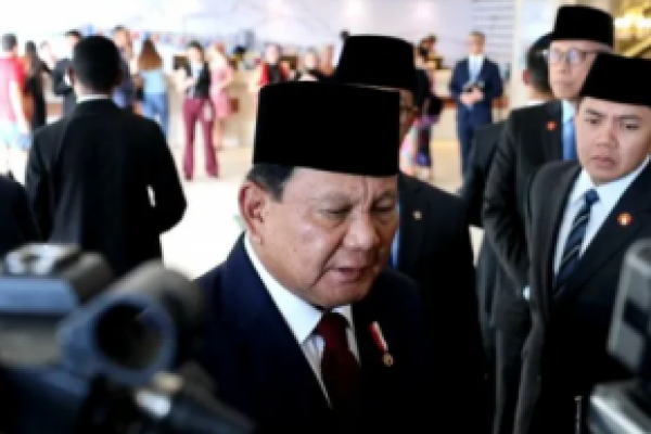 Presiden Prabowo Subianto mengungkapkan kerinduannya kepada Indonesia di tengah lawatan ke luar negeri. (foto:antara) 