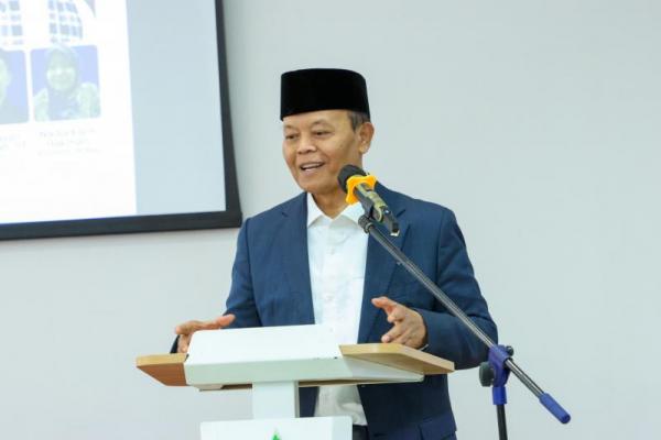 Wakil Ketua MPR Hidayat Nur Wahid (HNW) dalam Focus Group Discussion (FGD) bertema Tanggung Jawab Kaum Muda Wujudkan Cita-Cita Nasional & Visi Indonesia Emas 2045 (Foto: Humas MPR) 