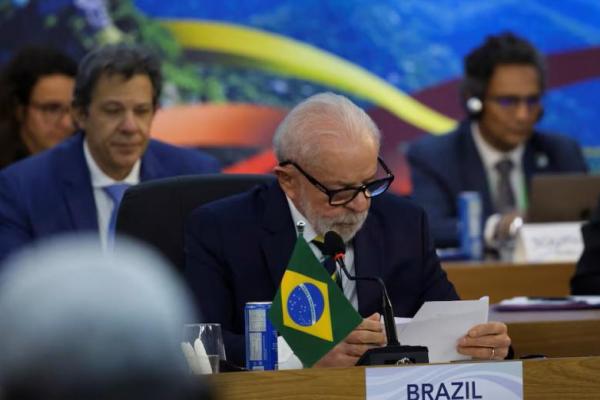 Presiden Brasil Luiz Inacio Lula da Silva berpidato selama KTT G20 di Museum Seni Modern di Rio de Janeiro, Brasil, 18 November 2024. REUTERS 