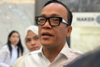 Wakil Menteri Ketenagakerjaan (Wamenaker) Immanuel Ebenezer Gerungan memaatikan tidak ada PHK di PT Sri Rejeki Isman Tbk (Sritex).