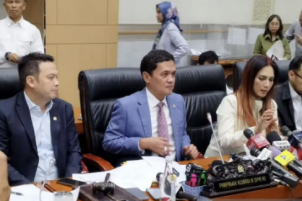 Komisi IiI DPR menyetujui Calon Pimpinan KPK Setyo Budiyanto sebagai Ketua KPK 2024-2029.(foto:antara) 