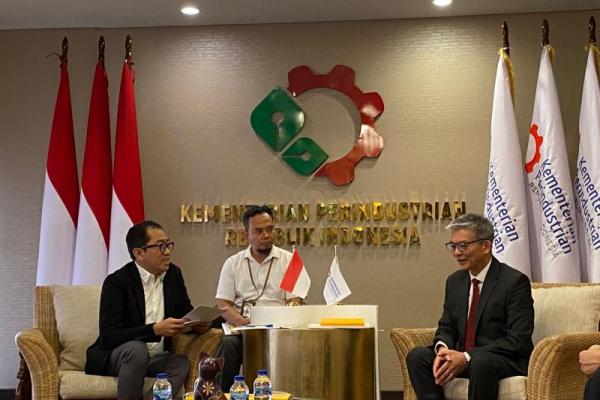 Wakil Menteri Perindustrian (Wamenperin) Faisol Riza menerima kunjungan perwakilan UNIDO Indonesia, Timur Leste, dan Filipina, di Kantor Kementerian Perindustrian (Kemenperin), Jakarta, Jumat (Foto: Ist) 