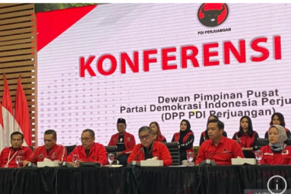 Konferensi Pers DPP PDI Perjuangan di Jakarta, Minggu (1/12/2024). (foto:antara) 