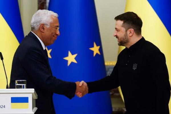 Zelenskiy Desak Biden Galang Dukungan Keanggotaan NATO bagi Ukraina