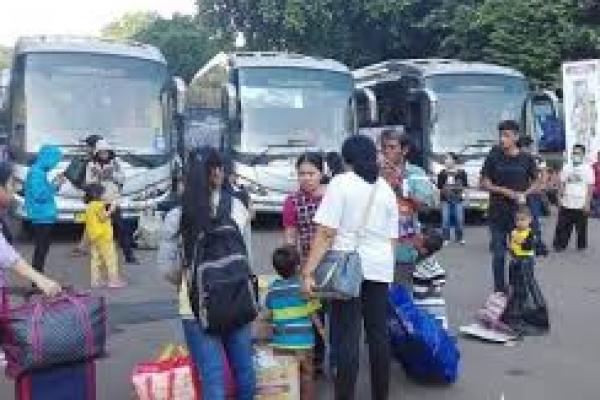 Bagi masyarakat yang ingin mudik gratis selama Nataru, bisa mengikuti program mudik gratis yang diselenggarakan oleh Kemenhub.(foto: ilustrasi mudik) 