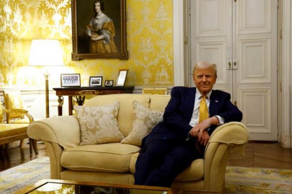 Donald Trump di Kediaman Duta Besar Inggris, Paris, 7 Desember 2024. REUTERS 