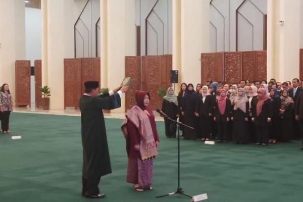 Momen saat pengambilan sumpah jabatan Siti Fauziah sebagai Sekretaris Jenderal (Sekjen) MPR RI periode 2024-2029 (Foto: Ist) 