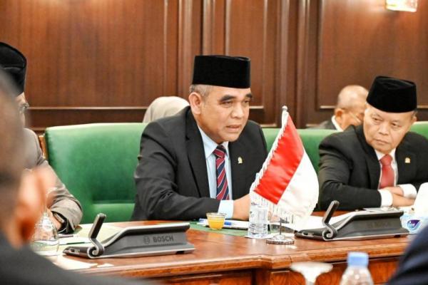 Ketua MPR RI Ahmad Muzani melakukan pertemuan dengan Sekjen Organisasi Kerja Sama Islam (OKI) di Jeddah, Arab Saudi pada Rabu (Foto: Humas MPR) 