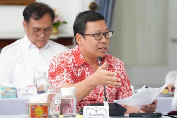 Kepala Badan Pangan Nasional/National Food Agency (NFA)  Arief Prasetyo Adi dalam rapat koordinasi bidang pangan di Gedung Pakuan, Bandung, Jawa Barat, Selasa (24/12/2024).(foto:NFA) 