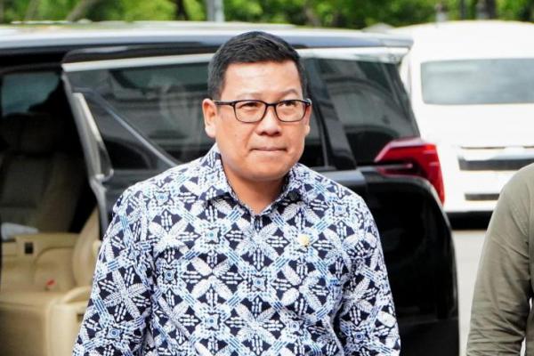 Kepala Badan Pangan Nasional/National Food Agency (NFA)  Arief Prasetyo Adi sebelum mengikuti Rapat Terbatas (Ratas) di Istana Negara, Jakarta, Senin (30/12/2024).(foto:NFA) 