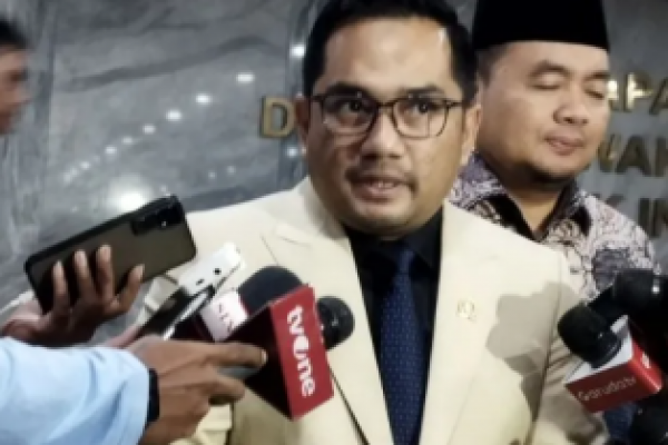 Ketua Komisi II DPR RI Rifqinizamy Karsayuda 