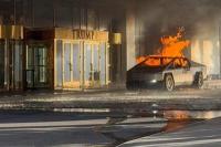 Api membubung dari Tesla Cybertruck setelah meledak di luar Trump International Hotel Las Vegas, di Las Vegas, Nevada, AS, 1 Januari 2025, Foto via REUTERS