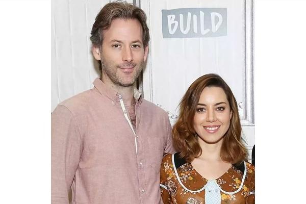 Aubrey Plaza dan Jeff Baena pada Juni 2017. (FOTO: FILMMAGIC) 