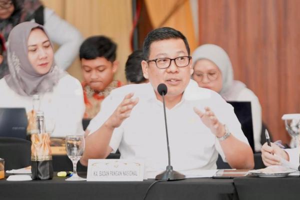 Kepala Badan Pangan Nasional/National Food Agency (NFA)  Arief Prasetyo Adi dalam Rapat Koordinasi Terbatas (Rakortas) Bidang Pangan Jawa Timur (Jatim) di Gedung Negara Grahadi, Surabaya, Jawa Timur. Selasa (7/1/2025).(foto:NFA) 