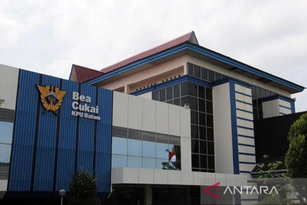 Kantor Bea Cukai Batam (Foto: Antara) 