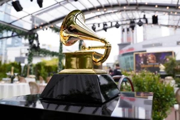 Grammy 2025 akan tetap berlangsung sesuai jadwal, meskipun kebakaran hutan telah melanda Los Angeles. (FOTO: AP) 