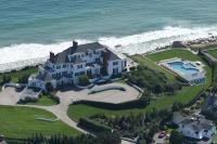 Rumah mewah tepi pantai Taylor Swift di Watch Hill, Westerly, Rhode Island. (FOTO: SPLASH NEWS)