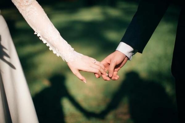 Ilustrasi - Keutamaan menikah (Foto: Unsplash/Jeremy Wong Weddings) 