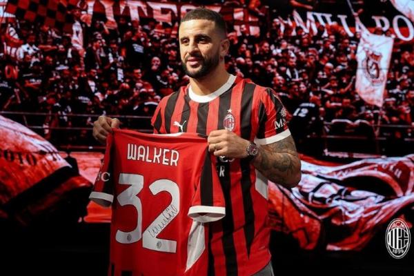 Kyle Walker Gabung AC Milan. Ini Reaksi Mantan Rekan