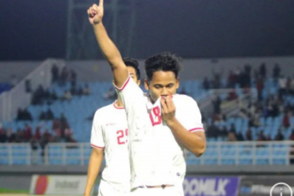 Timnas Indonesia U-20 mengalahkan India dengan skor 4-0 dalam laga terakhir Mandiri U-20 Challenge Series, di Sidoarjo, Kamis (30/1/2025) malam. (foto:antara) 