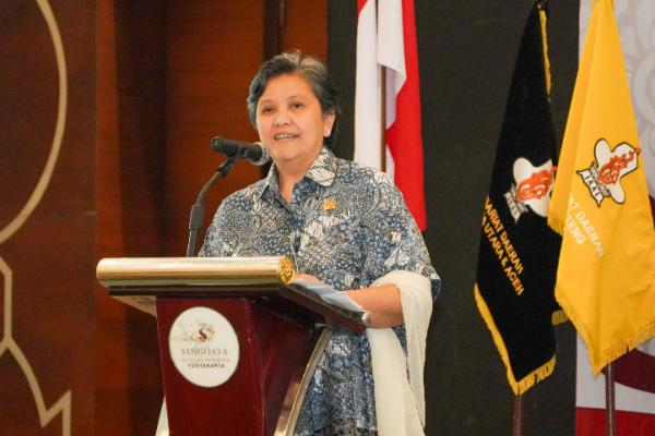 Wakil Ketua MPR RI Lestari Moerdijat memberi sambutan pada acara Kongres Perkumpulan Ahli Arkeologi Indonesia (IAAI) dan Seminar Nasional Arkeologi di Yogyakarta, Senin (Foto: HUmas MPR) 