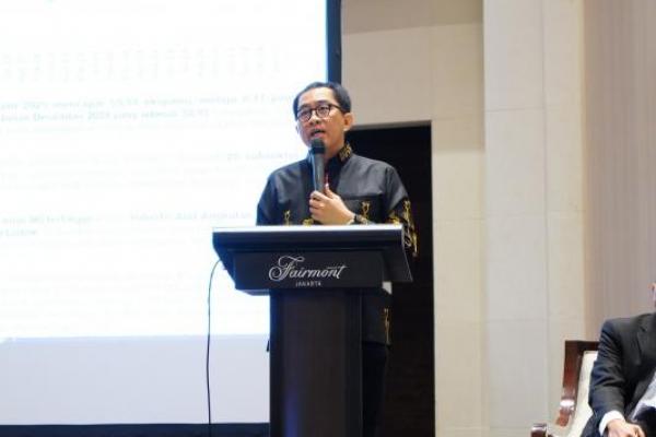 Wakil Menteri Perindustrian (Wamenperin) Faisol Riza saat memberikan keynote speech dalam kegiatan `Market and Economy Outlook 2025: Supporting Circular Economy and Sustainability` (Foto: Ist) 