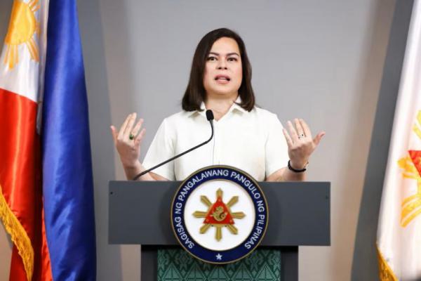 Wakil Presiden Filipina Sara Duterte menyampaikan pernyataan setelah rencana pemakzulannya, di kantornya di Kota Mandaluyong, Metro Manila, Filipina, 7 Februari 2025. REUTERS 