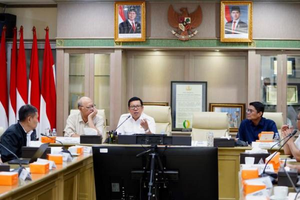 Rakor Stabilisasi Pasokan dan Harga Pangan, di Kantor Badan Pangan Nasional, Jakarta, Rabu (12/2/2025). (foto:NFA) 