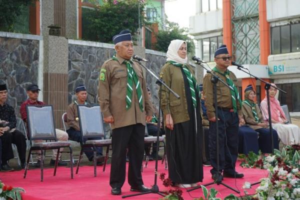 Mendikdasmen, Abdul Mu’ti  (kanan) melakukan kunjungan kerja ke Pesantren Modern Internasional (PMI) Dea Malela, Kabupaten Sumbawa (Foto: Ist/Kemendikdasmen) 