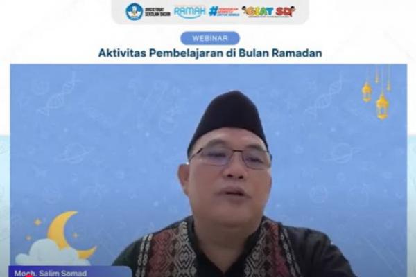 Direktur Sekolah Dasar, Moch. Salim Somad dalam webinar bertajuk Aktivitas Pembelajaran di Bulan Ramadan, yang digelar Kemendikdasmen melalaui Direktorat Sekolah Dasar, Jumat (Foto: Ist/Humas Kemendikdasmen) 