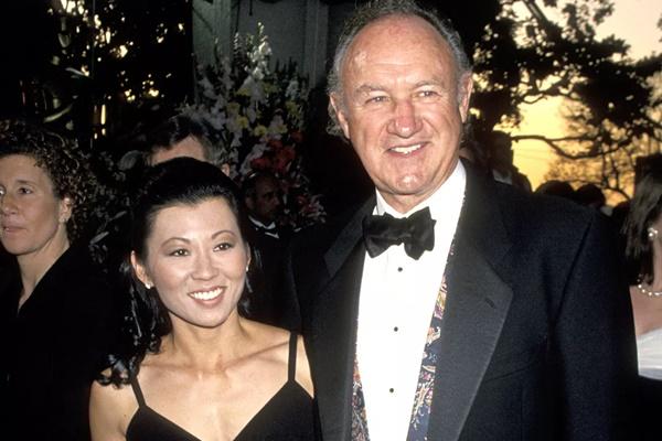 Gene Hackman dan istrinya Betsy Arakawa. Aktor Gene Hackman, Istri dan Anjingnya Ditemukan Tewas di Rumahnya. (FOTO: GETTY IMAGE) 