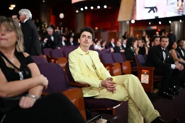 Timothee Chalamet dinominasikan sebagai Aktor Terbaik untuk film A Complete Unknown di ajang Oscar 2025, Minggu (2/3/2025). (FOTO: REUTERS) 