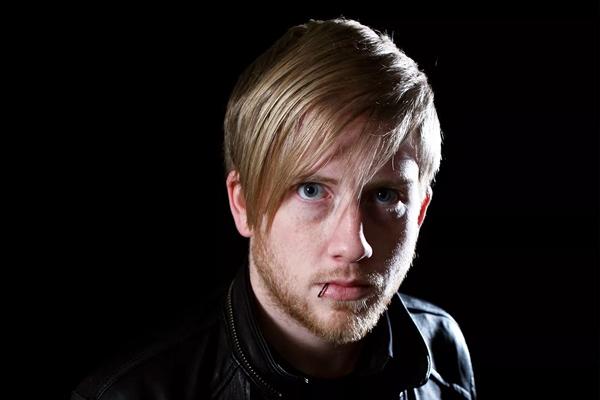 Bob Bryar, drummer My Chemical Romance pada tahun 2006. (FOTO: REDFERNS) 