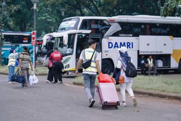 Mudik gratis Perum DAMRI. Foto: damri/katakini 